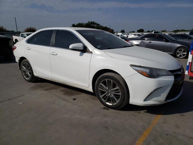 4T1BF1FK9HU748591 - 2017 TOYOTA CAMRY LE WHITE photo 4