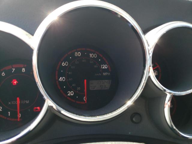 2T1KR30E85C356060 - 2005 TOYOTA COROLLA MA XR SILVER photo 9