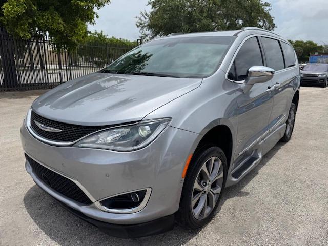 2019 CHRYSLER PACIFICA LIMITED, null
