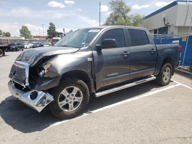 5TFEY5F13CX129793 - 2012 TOYOTA TUNDRA CREWMAX SR5 GRAY photo 1