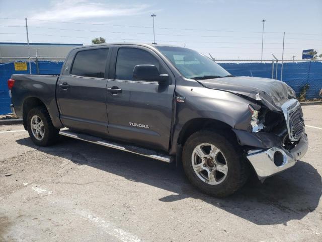 5TFEY5F13CX129793 - 2012 TOYOTA TUNDRA CREWMAX SR5 GRAY photo 4