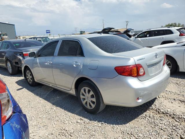 JTDBL40E799044122 - 2009 TOYOTA COROLLA BASE SILVER photo 2