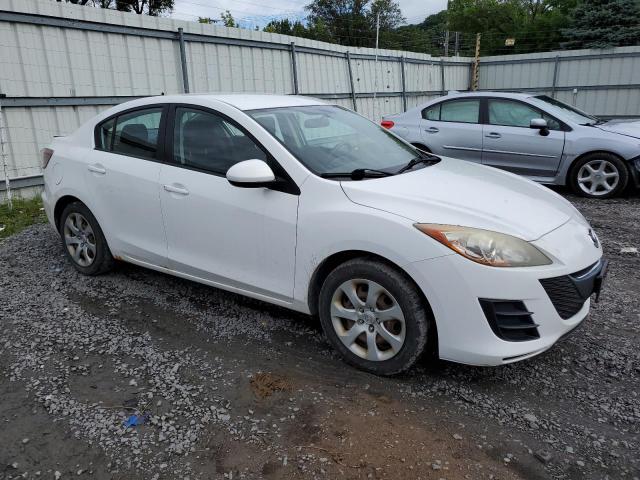 JM1BL1SG4A1160409 - 2010 MAZDA MAZDA3 I WHITE photo 4