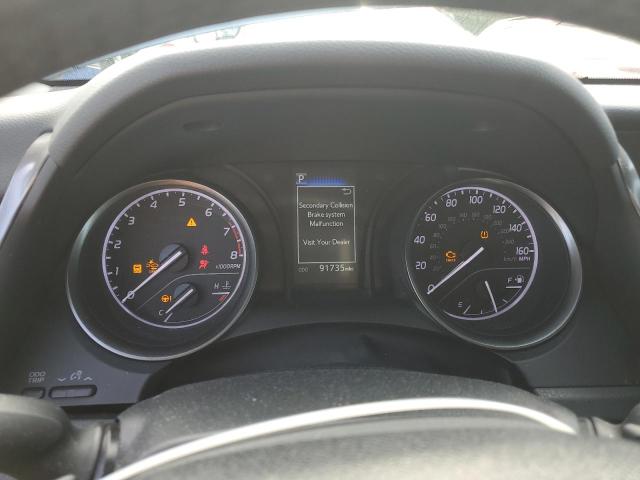 4T1G11AK7MU535189 - 2021 TOYOTA CAMRY SE Silber Foto 9