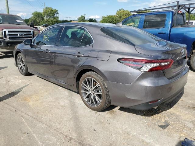 4T1F31AK8PU605339 - 2023 TOYOTA CAMRY XLE GRAY photo 2