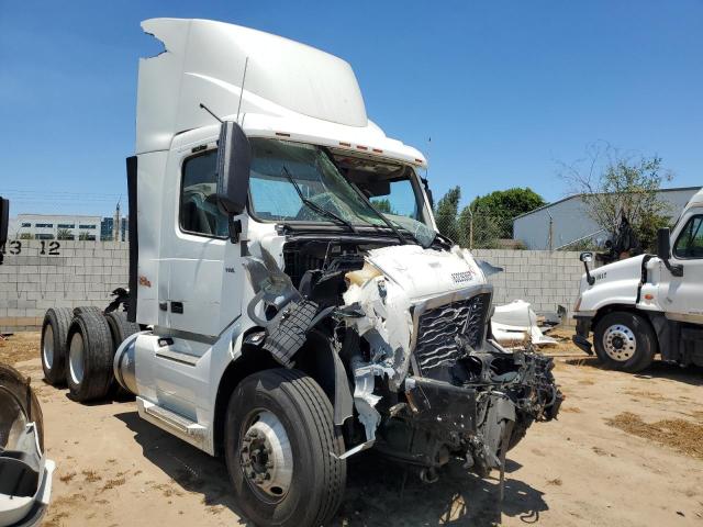 2023 VOLVO VN VNL, null