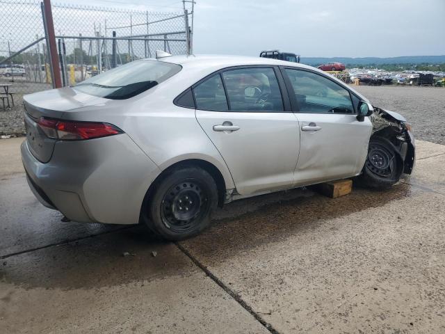 5YFEPMAE6NP276442 - 2022 TOYOTA COROLLA LE ვერცხლისფერი ფოტო 3