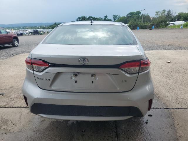5YFEPMAE6NP276442 - 2022 TOYOTA COROLLA LE ვერცხლისფერი ფოტო 6