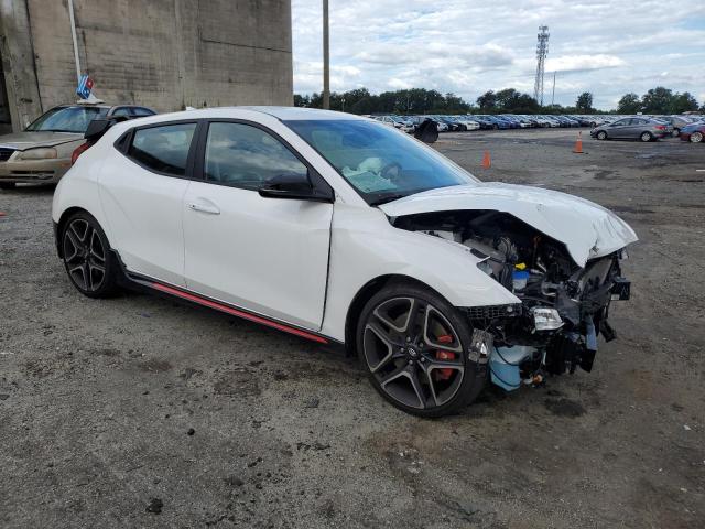 KMHT36AH0NU013144 - 2022 HYUNDAI VELOSTER N WHITE photo 4