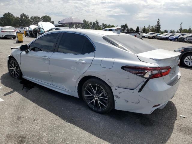 4T1G11AK5PU081187 - 2023 TOYOTA CAMRY SE NIGHT SHADE WHITE photo 2