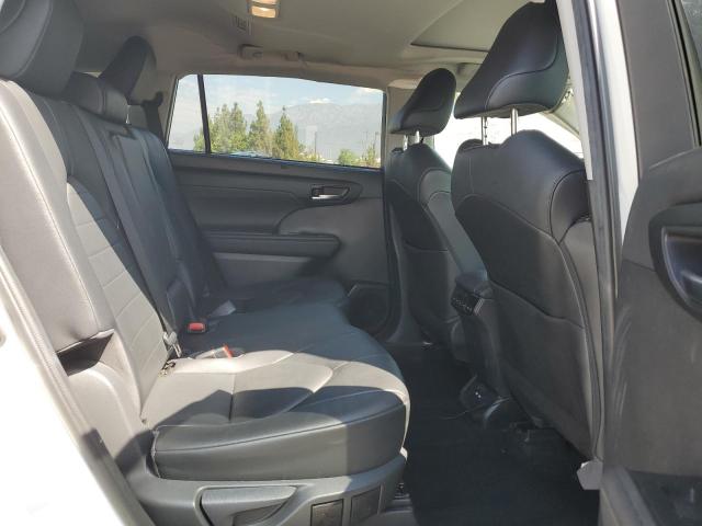 5TDHZRAH0LS008635 - 2020 TOYOTA HIGHLANDER XLE WHITE photo 11