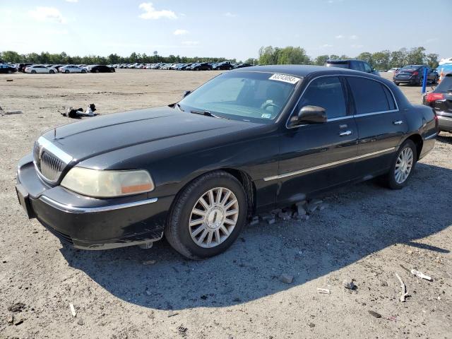 1LNHM81W04Y687363 - 2004 LINCOLN TOWN CAR EXECUTIVE BLACK photo 1