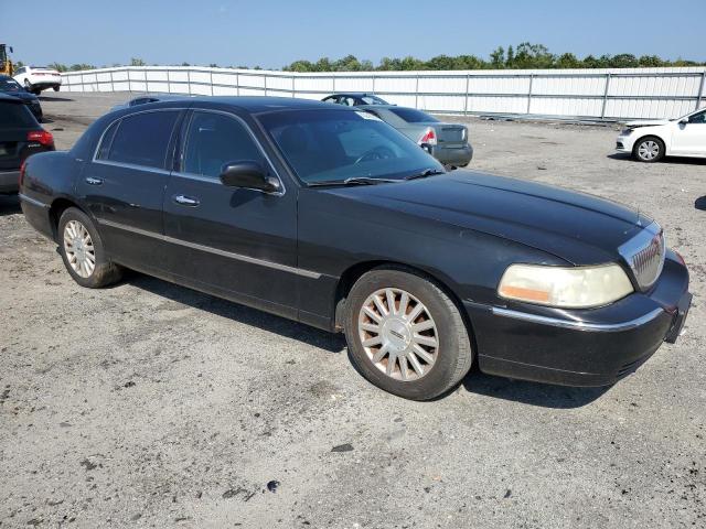 1LNHM81W04Y687363 - 2004 LINCOLN TOWN CAR EXECUTIVE BLACK photo 4