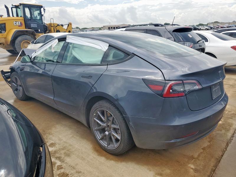 5YJ3E1EB0NF250930 - 2022 TESLA MODEL 3 Gri fotoğraf 2