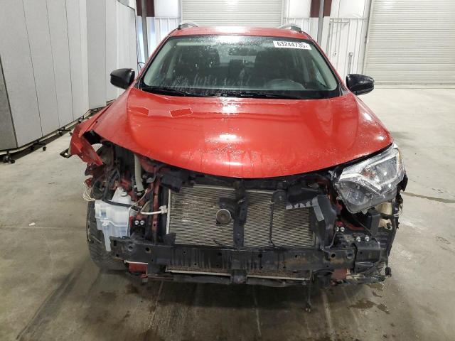 2T3BFREV8GW425410 - 2016 TOYOTA RAV4 LE 红色 照片 5