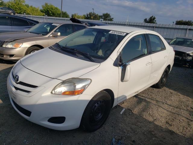 JTDBT923984033109 - 2008 TOYOTA YARIS WHITE photo 1