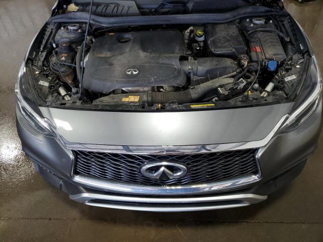 SJKCH5CR4HA032661 - 2017 INFINITI QX30 BASE Grau Foto 11