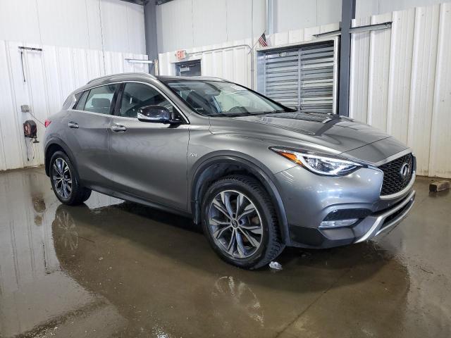 SJKCH5CR4HA032661 - 2017 INFINITI QX30 BASE Grau Foto 4