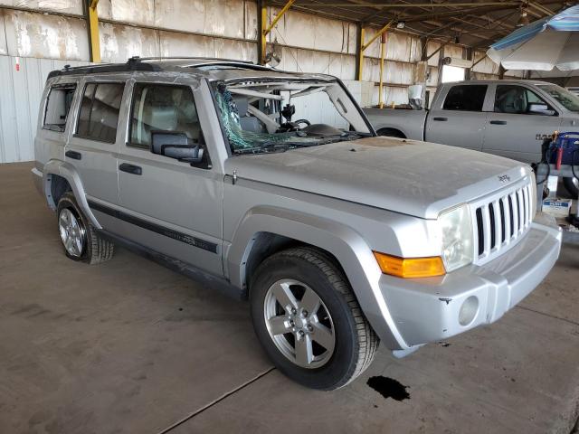 1J8HH48N66C254198 - 2006 JEEP COMMANDER SILVER photo 4