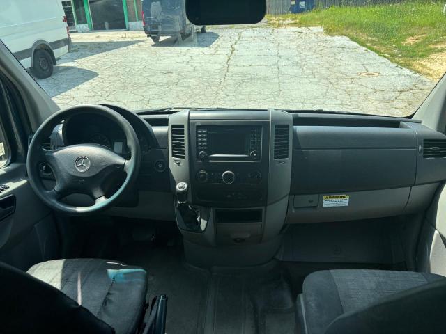 WD3PE7CD4JP631084 - 2018 MERCEDES-BENZ SPRINTER 2500 Niebieski zdjęcie 9