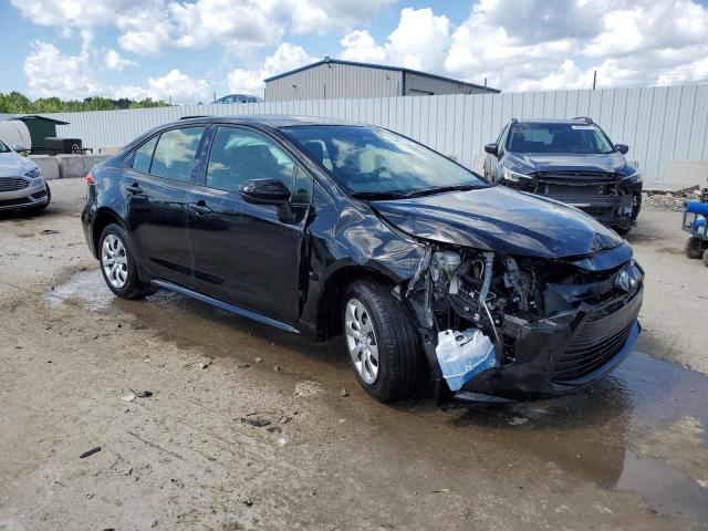 JTDBCMFE8R3034368 - 2024 TOYOTA COROLLA LE შავი ფოტო 4