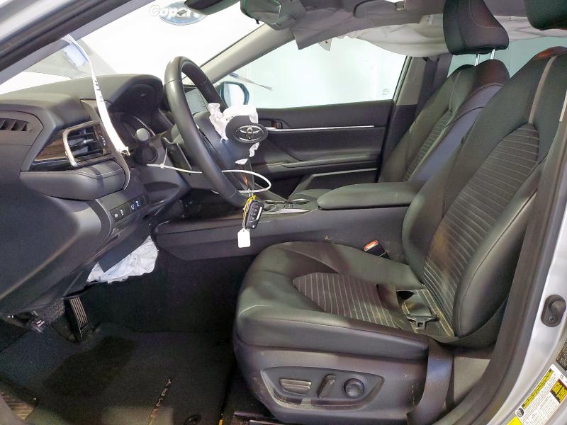 4T1G11AK1RU260524 - 2024 TOYOTA CAMRY SE NIGHT SHADE SILVER photo 7