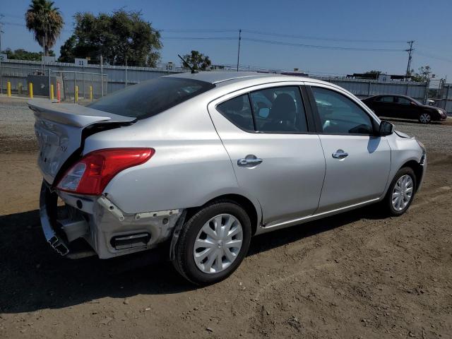 3N1CN7AP4GL904291 - 2016 NISSAN VERSA S SILVER photo 3