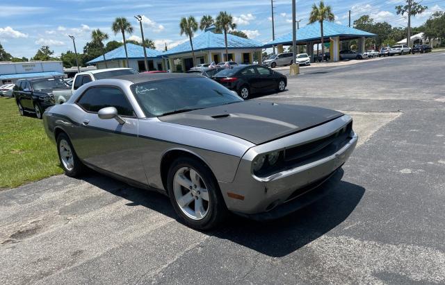 2C3CDYAG8DH596444 - 2013 DODGE CHALLENGER SXT SILVER photo 1