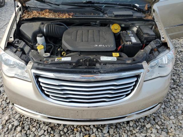 2C4RC1CG5GR132569 - 2016 CHRYSLER TOWN & COU TOURING L CREAM photo 12