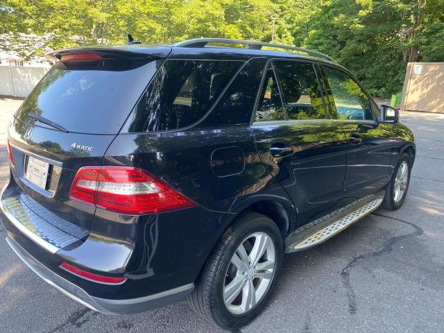 4JGDA5HBXCA033597 - 2012 MERCEDES-BENZ ML 350 4MATIC BLACK photo 3
