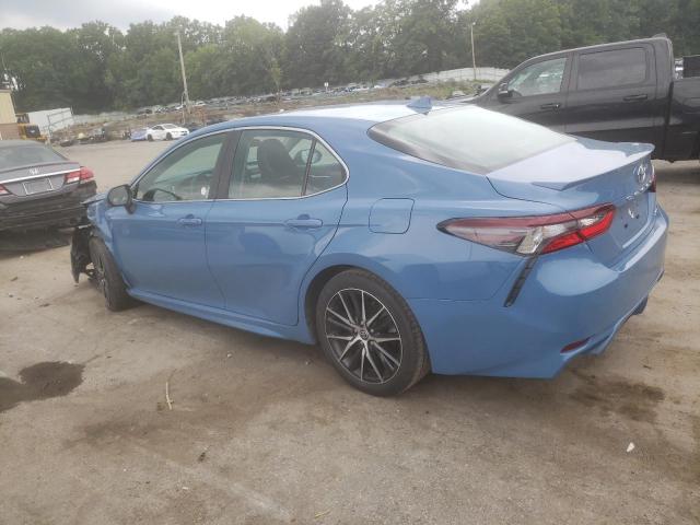 4T1G11AK9PU183642 - 2023 TOYOTA CAMRY SE NIGHT SHADE BLUE photo 2