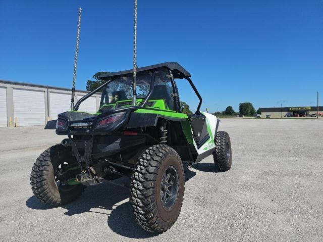 4UF14MPV5ET301900 - 2014 OTHER OTHER Grün Foto 4