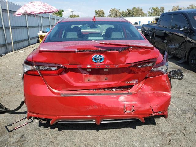 4T1G31AK0PU048897 - 2023 TOYOTA CAMRY SE NIGHT SHADE RED photo 6