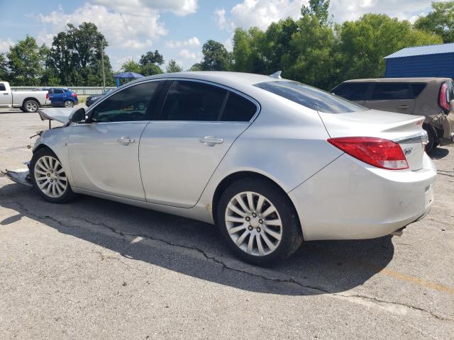 W04GX5GV2B1105476 - 2011 BUICK REGAL CXL SILVER photo 2