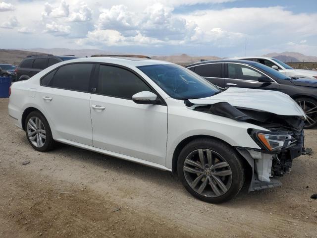 1VWLA7A39KC006843 - 2019 VOLKSWAGEN PASSAT WOLFSBURG WHITE photo 4