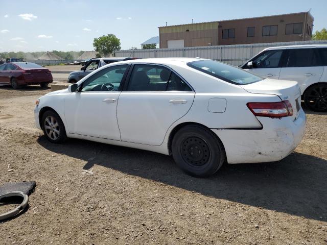 4T1BF3EK3BU604636 - 2011 TOYOTA CAMRY BASE WHITE photo 2