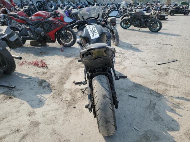 JKAEXEJ12HDA01352 - 2017 KAWASAKI EX650 J შავი ფოტო 4