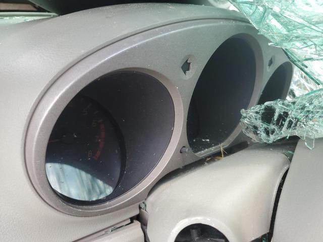 1N4AL11D62C185701 - 2002 NISSAN ALTIMA BASE WHITE photo 9