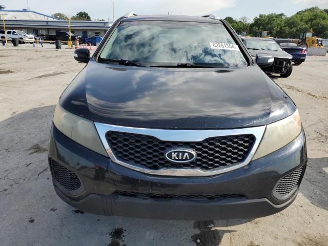 5XYKT4A21BG152552 - 2011 KIA SORENTO BASE BLACK photo 5