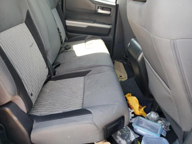 5TFRM5F13EX073404 - 2014 TOYOTA TUNDRA DOUBLE CAB SR/SR5 WHITE photo 10