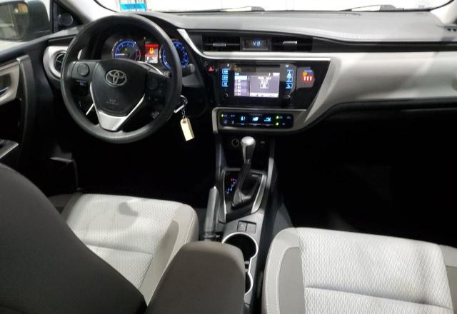 2T1BURHE4JC088253 - 2018 TOYOTA COROLLA L 黑色 照片 8