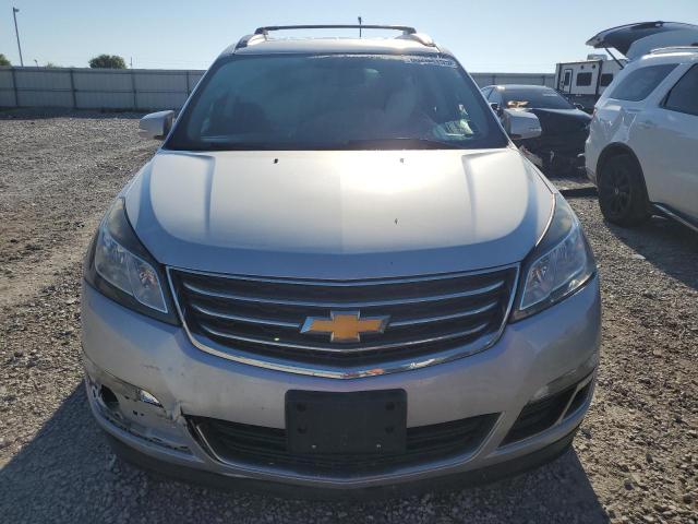 1GNKVGKD3HJ323474 - 2017 CHEVROLET TRAVERSE LT Күміс фото 5