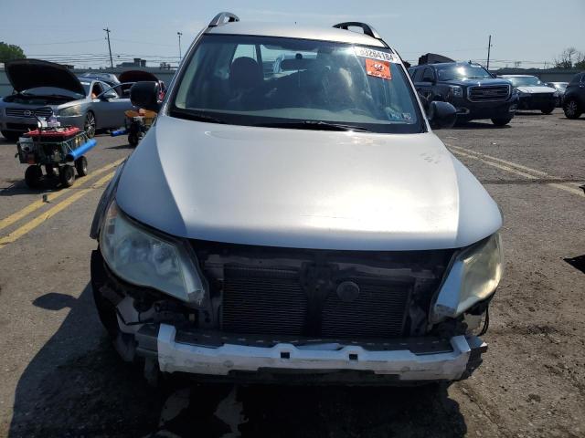 JF2SH6BC9AH802112 - 2010 SUBARU FORESTER XS Silber Foto 5