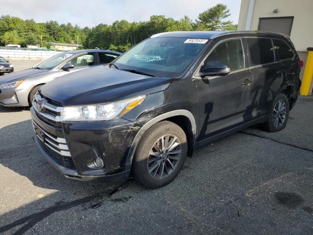 2019 TOYOTA HIGHLANDER SE, 