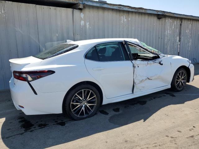 4T1G11AK1RU888082 - 2024 TOYOTA CAMRY SE NIGHT SHADE WHITE photo 3