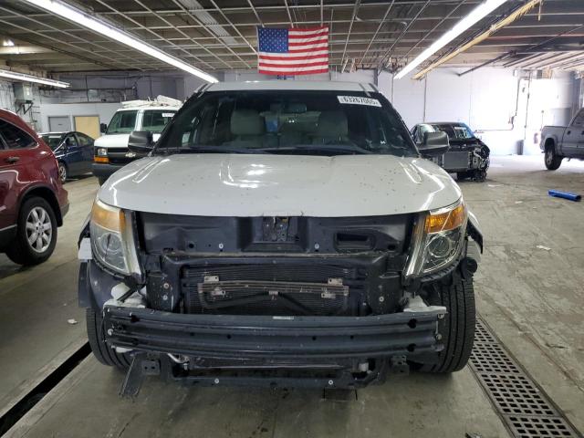 1FM5K8AR5FGB03230 - 2015 FORD EXPLORER POLICE INTERCEPTOR თეთრი ფოტო 5