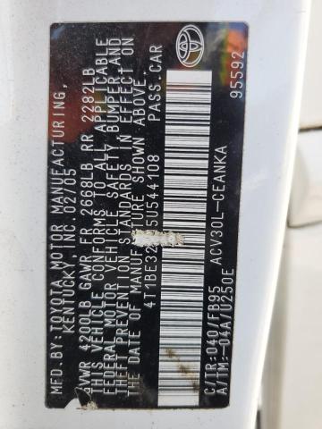 4T1BE32K15U544108 - 2005 TOYOTA CAMRY LE WHITE photo 12