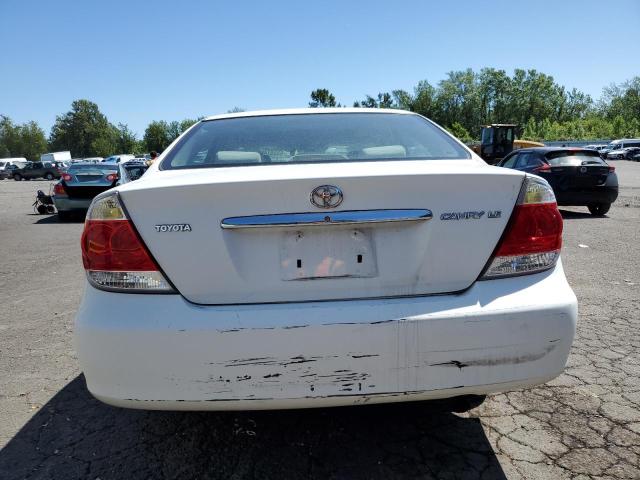 4T1BE32K15U544108 - 2005 TOYOTA CAMRY LE WHITE photo 6