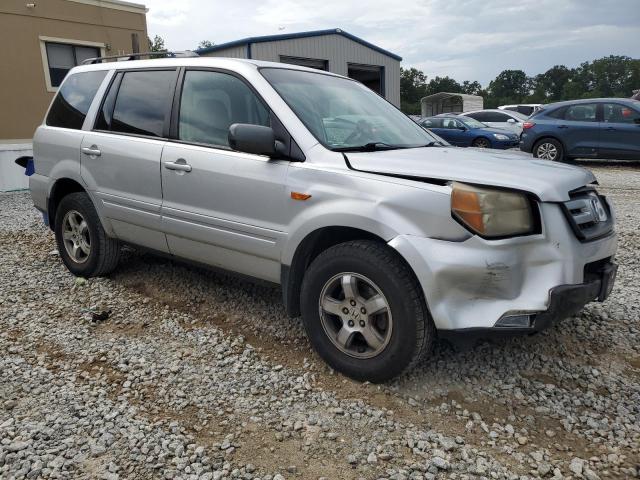 5FNYF28328B011204 - 2008 HONDA PILOT SE SILVER photo 4