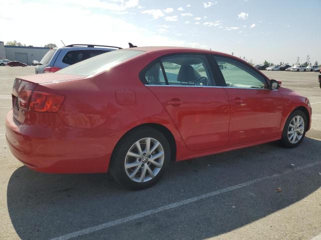 3VWD17AJ9EM219832 - 2014 VOLKSWAGEN JETTA SE RED photo 3